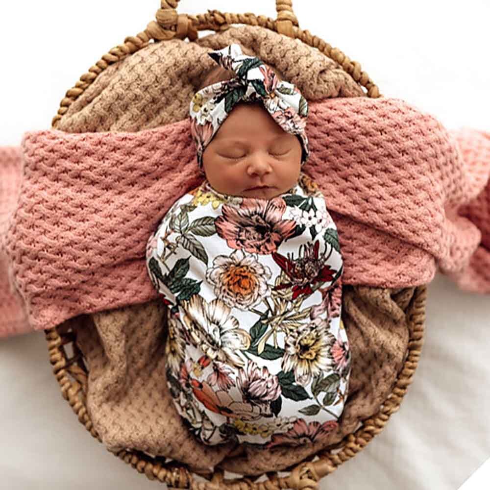 Australiana Organic Snuggle Swaddle & Topknot Set